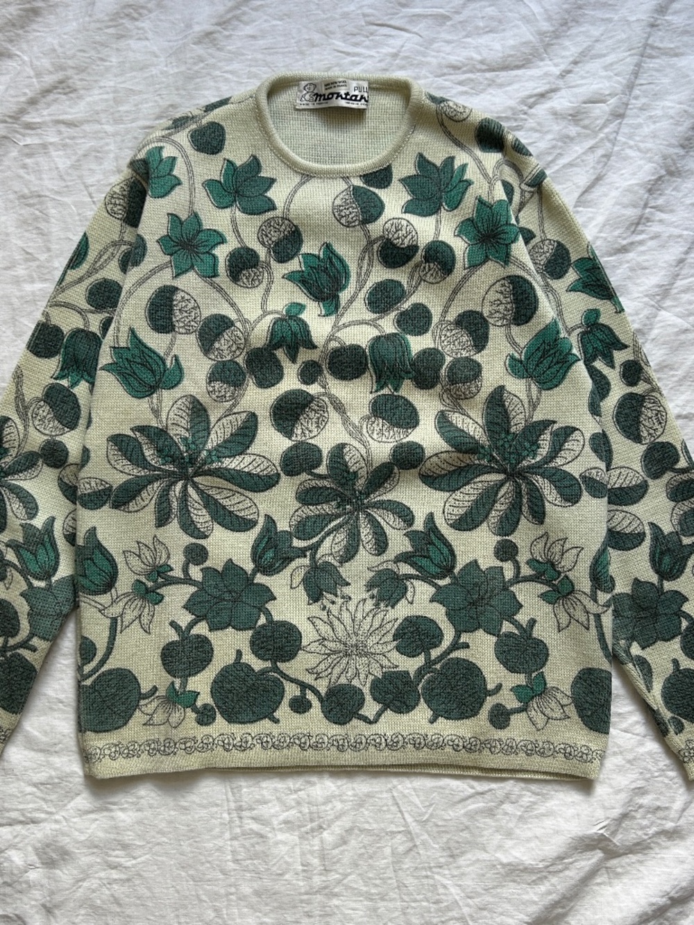 Vintage 1970's 100% Wool Floral Print Sweater